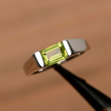 Feminine Opal 925 Sterling Silver Band Ring